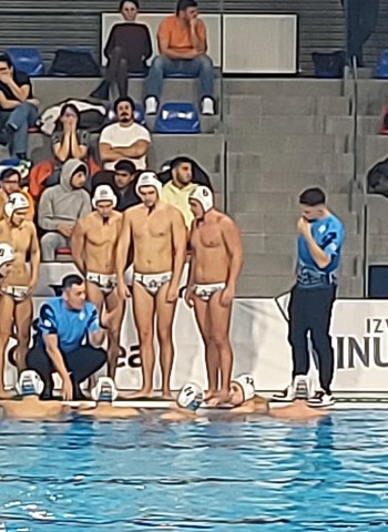 Succes facil pentru poloiști